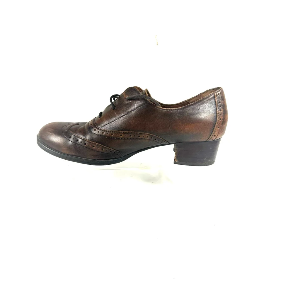 BORN Size 9 Leather Wingtip Naleigh Heeled Oxford Shoes EU 40.5 - Picture 5 of 15